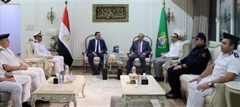   محافظ الإسماعيلية يستقبل مدير الأمن الجديد ويؤكد: الأمن والتنمية لخدمة المواطن