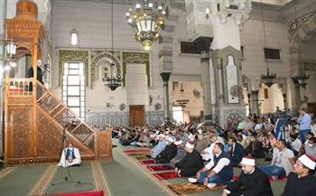 الأوقاف: "الإحسان إلى المحتاجين" موضوع خطبة الجمعة المقبلة