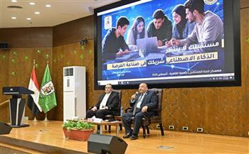 مساعد وزير الصناعة للتحول الرقمي ضيف فعاليات معسكر "قادة المستقبل" بجامعة القاهرة