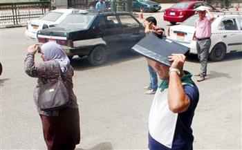   «40 درجة مش كل الحكاية»..  لماذا أصبح أغسطس أصعب على المصريين؟