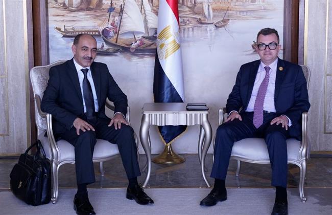 وزير التخطيط يبحث سبل التعاون مع الرئيس التنفيذي لوكالة الفضاء المصرية