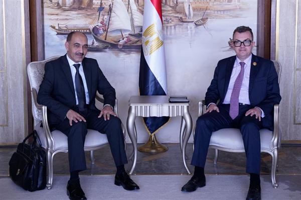 وزير التخطيط يبحث سبل التعاون مع الرئيس التنفيذي لوكالة الفضاء المصرية