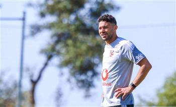   الأهلي يقترب من تجديد عقود 4 نجوم بالفريق