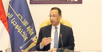 وزير الاتصالات: حقوق المستخدمين على رأس أولوياتنا ولن نسمح لأي شركة بمخالفة قواعد تسجيل  خطوط  المحمول