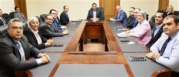   وزير الرياضة يبحث مع وفد المجلس الصحي المصري سبل تعزيز التعاون المشترك