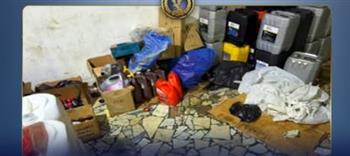   قبل بيعها بالأسواق.. الأمن يداهم مصنعا ويضبط 20 ألف لتر زيت سيارات مغشوش بالقاهرة