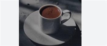 القهوة وإنقاص الوزن.. 7 فوائد محتملة للكافيين وتحذير من الإفراط