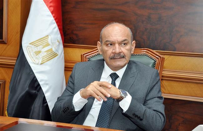 محافظ السويس يخفض تنسيق الثانوي العام إلى 220 درجة لإتاحة فرص جديدة للطلاب