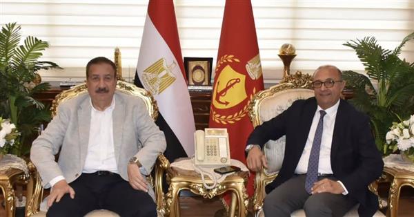 محافظ بورسعيد يبحث مع الغرفة التجارية دعم النشاط الاقتصادي والاستثماري