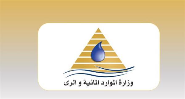 وزارة الري تكرّم صاحب مبادرة «ترعة بلا قمامة» في الجيزة