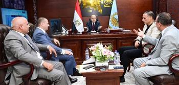 محافظ الغربية يلتقي نواب الدوائر لبحث مشكلات المواطنين