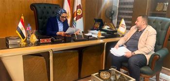 لبحث مطالب المواطنين..محافظ الوادي الجديد تلتقي  أعضاء "النواب والشيوخ"