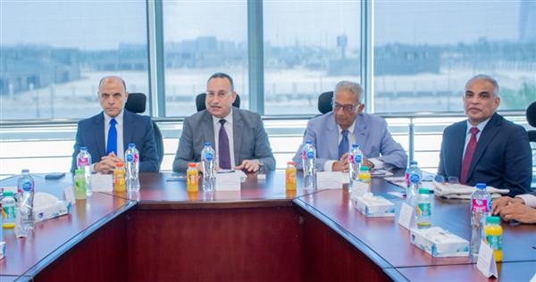 عمرو موسى رئيسًا لمجلس أمناء جامعة طنطا الأهلية.. وقيادات الجامعة تهنئ بالتشكيل الجديد