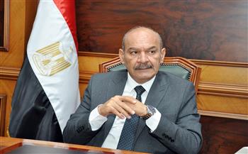   محافظ السويس يخفض تنسيق الثانوي العام إلى 220 درجة لإتاحة فرص جديدة للطلاب