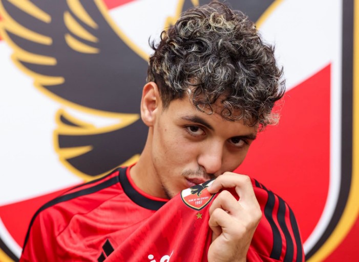 محمود صلاح يضحي بـ7 ملايين جنيه من أجل الأهلي.. تفاصيل الصفقة