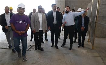   وزير الصناعة يتفقد مجمع "e2 العلمين الصناعي" التابع لمجموعة التنمية الصناعية (IDG)