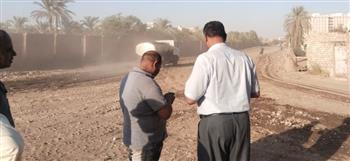 محافظ أسيوط: رفع المخلفات وتسوية طريق السفير بدر عبد العاطي