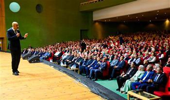 وزير التعليم يعقد لقاءً موسعًا مع 4500 مدير مدرسة من 21 محافظة