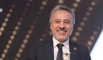 رئيس البيت الفني يتابع «ابن الأصول» في موسمه الجديد على مسرح ميامي