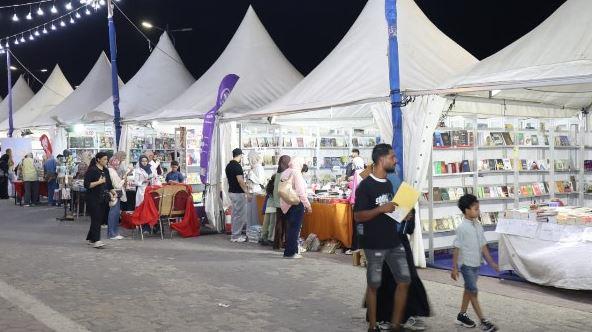 معرض السويس للكتاب يختتم فعاليات 10 أيام من الأنشطة الثقافية والفنية