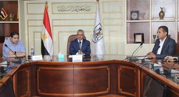   محافظ بني سويف يبحث مع لجنة «الإسكان» إجراءات رفع كفاءة منظومة المرافق ببياض العرب