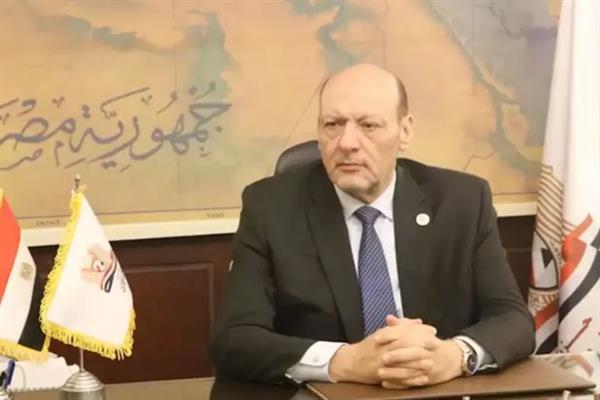 رئيس حزب المصريين يشيد بجهود تطوير المنظومة القضائية ورقمنة خدمات الشهر العقاري