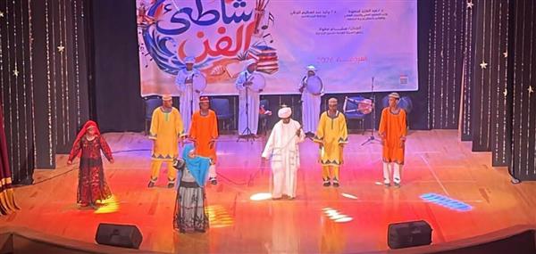 عروض الفلكلور المنياوي والنوبي تزين حفلات "شاطئ الفن" بالغردقة