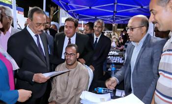 محافظ سوهاج يدشن مبادرة "قرية صديقة للأشخاص ذوي الإعاقة" بالصلعا