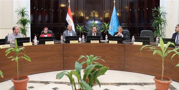 استعدادات مكثفة بجامعة الإسكندرية لخدمة الطلاب الجدد ومتابعة إجراءات التنسيق والقبول