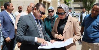 محافظ الوادي الجديد تتفقد إنشاء أول مستشفى جامعي بالمحافظة
