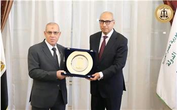   رئيس مجلس الدولة يستقبل رئيس محكمة النقض لتقديم التهنئة