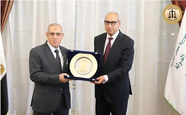 رئيس مجلس الدولة يستقبل رئيس محكمة النقض لتقديم التهنئة
