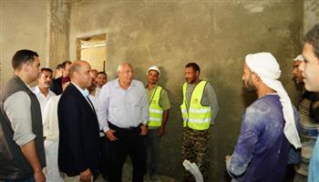 وزير العمل ومحافظ مطروح يتفقدان المراحل النهائية لأعمال إنشاء مكتب العمل الجديد بالضبعة