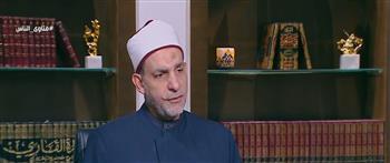 هل يجوز فتح رسائل هاتف الغير دون إذنه؟.. أمين الفتوى يحسم الجدل
