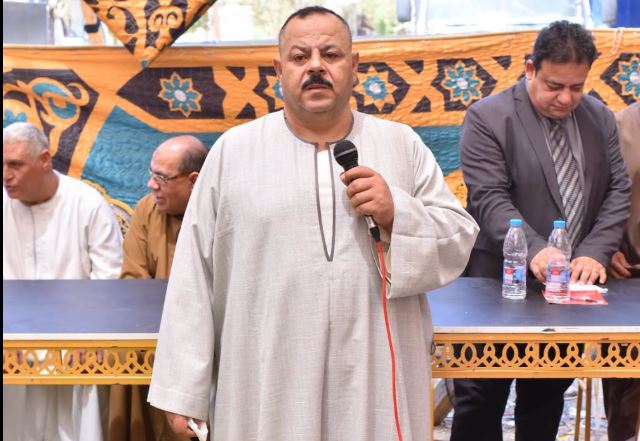 «بعد واقعة هزت مواقع التواصل».. عمدة عرب الغدير يكشف كواليس إنهاء أزمة «طفل رن الجرس»