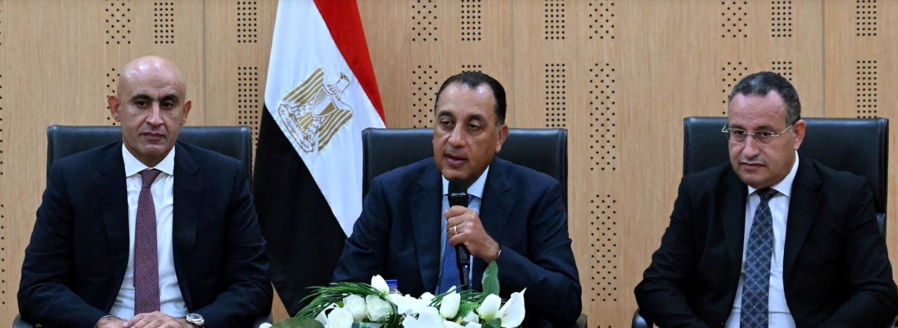 مدبولي: الجمع بين التحصيل العلمي واكتساب المهارات ركيزة رئيسية لعبور التحديات المستقبلية