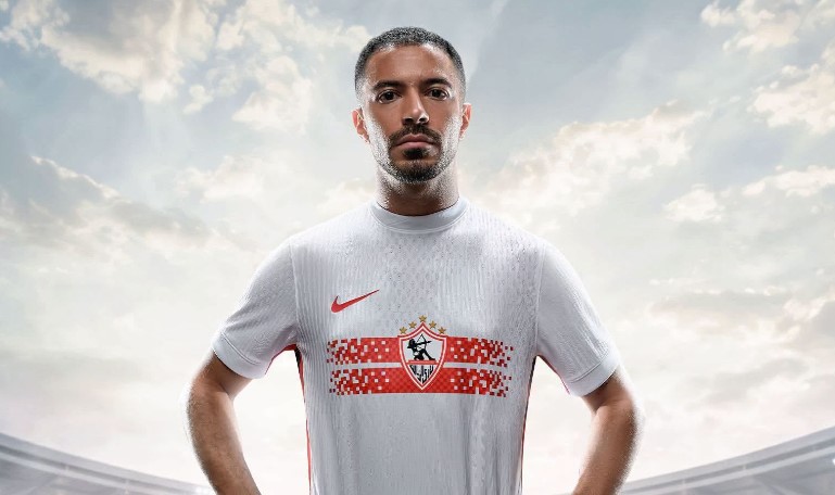 بالأبيض وخمس نجوم ذهبية.. الزمالك يكشف عن قميصه الجديد قبل انطلاق الدوري