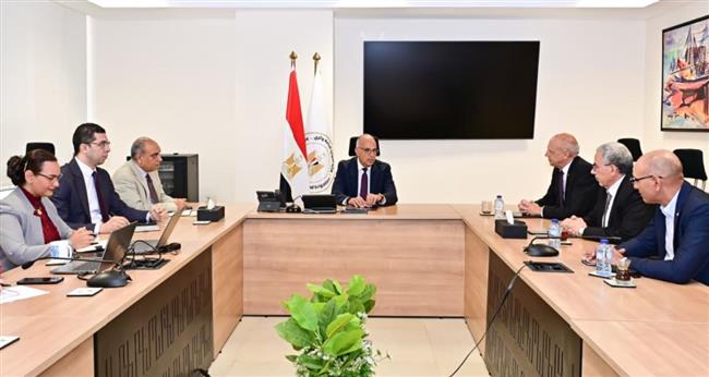 وزير الري يبحث تعزيز الشراكات الدولية لدعم أولويات قطاع المياه في مصر