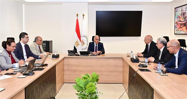 وزير الري يبحث تعزيز الشراكات الدولية لدعم أولويات قطاع المياه في مصر