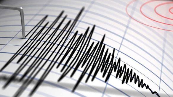 زلزال جديد يضرب إندونيسيا بقوة 5.8 درجة بعد هزة مدمرة