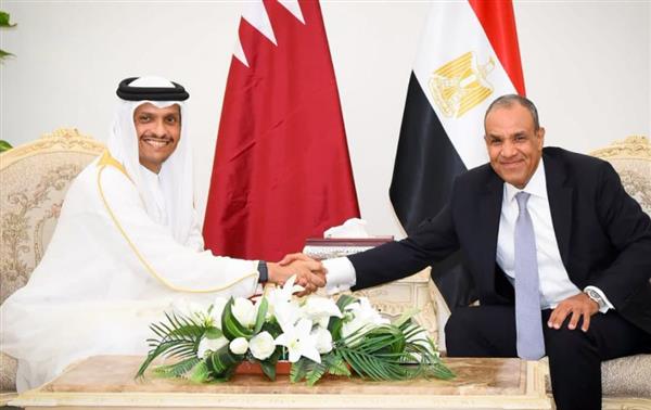 مصر وقطر تبحثان تعزيز العلاقات والتنسيق بشأن أزمات المنطقة