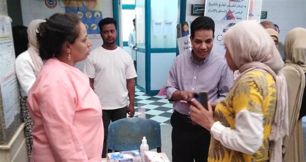 قافلة طبية بالأقصر تقدم 1729 خدمة مجانية لـ690 مواطنًا بالزينية