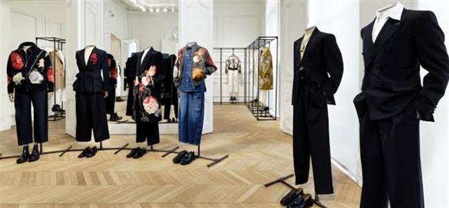 تعرّف علي أحدث تصميمات الرجالية لربيع وصيف ٢٠٢٧ 