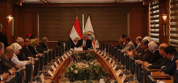 المجلس الأعلى للجامعات يناقش خطط خدمة المجتمع والتحول الذكي والتنمية المستدامة