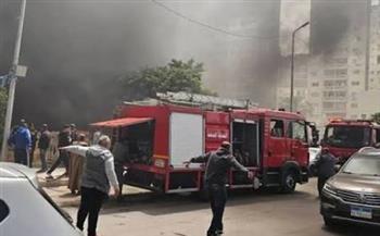 إخماد حريق اندلع داخل مخزن فى الوراق