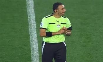طارق مجدي حكمًا لمباراة غزل المحلة وبيراميدز في افتتاح الدوري