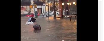   أمطار غزيرة تربك نيويورك.. سيول تغلق طرقًا رئيسية وتحذيرات للسكان