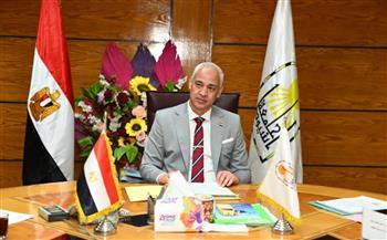 رئيس جامعة أسيوط يبحث مع مجلس شئون التعليم والطلاب مناقشة تطوير العملية التعليمية