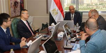   وزير الكهرباء يتابع مع "هواوي" مستجدات مشروع التصنيع المحلي لبطاريات تخزين الطاقة 