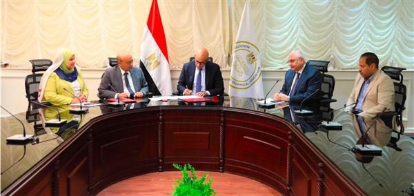 وزير التربية والتعليم يعتمد نتيجة الدور الثاني للدبلومات الفنية بنسبة نجاح ٨٩,٤٩٪